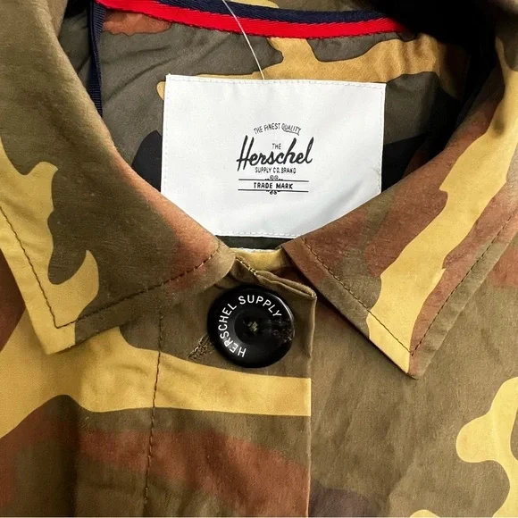 *NEW* Hershel Mac Rain Wind Resistant Jacket in Woodland Camo - Picture 7 of 16